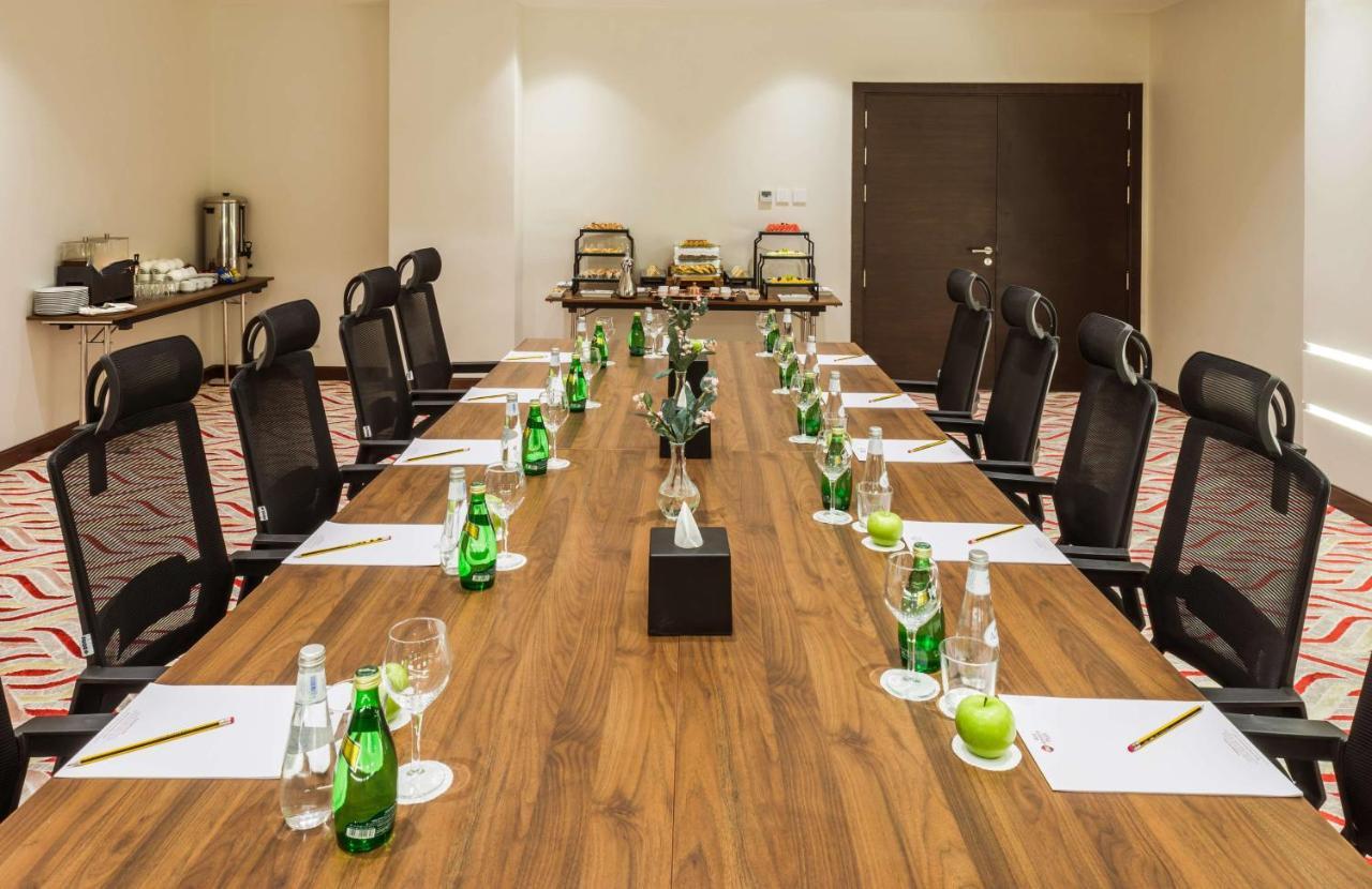 Best Western Plus Al Qurayyat City Center ภายนอก รูปภาพ