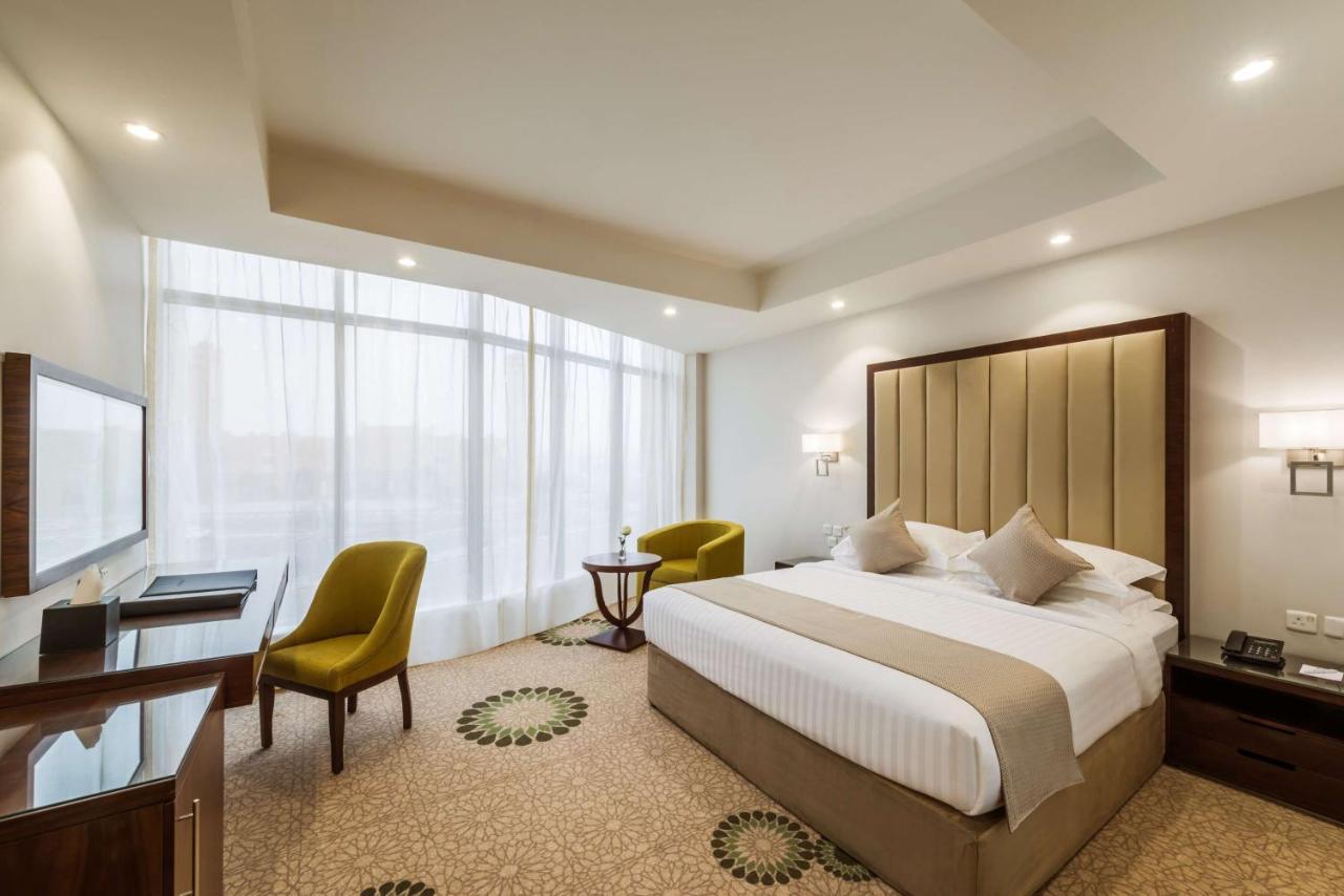 Best Western Plus Al Qurayyat City Center ภายนอก รูปภาพ