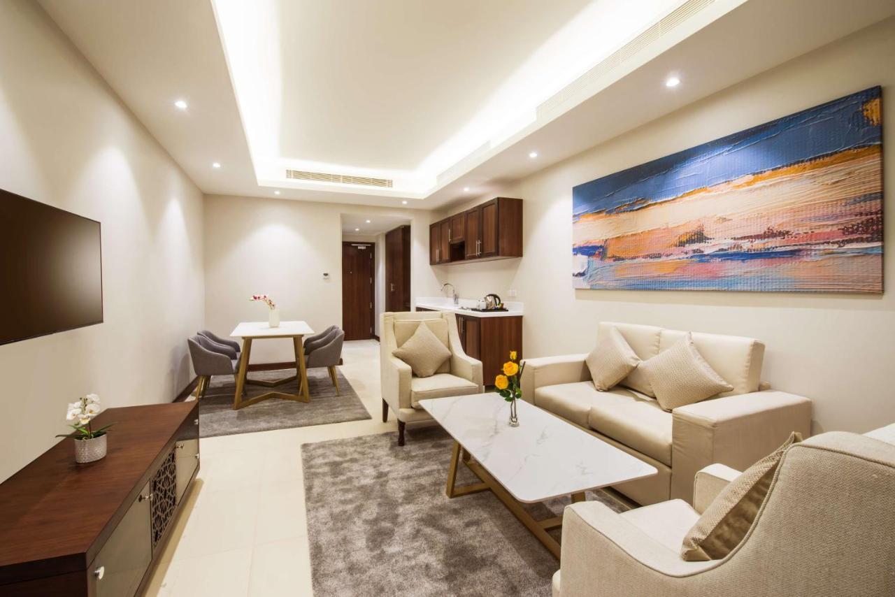 Best Western Plus Al Qurayyat City Center ภายนอก รูปภาพ