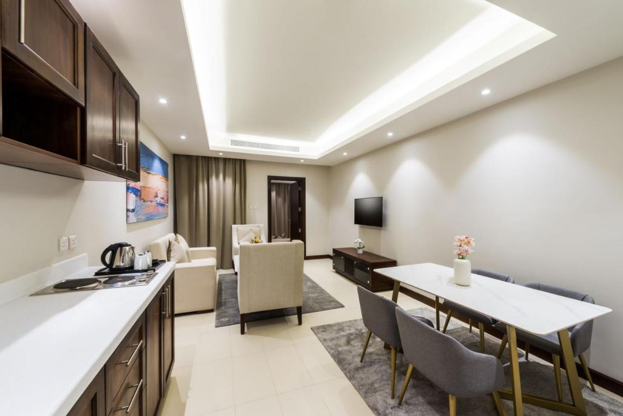 Best Western Plus Al Qurayyat City Center ภายนอก รูปภาพ