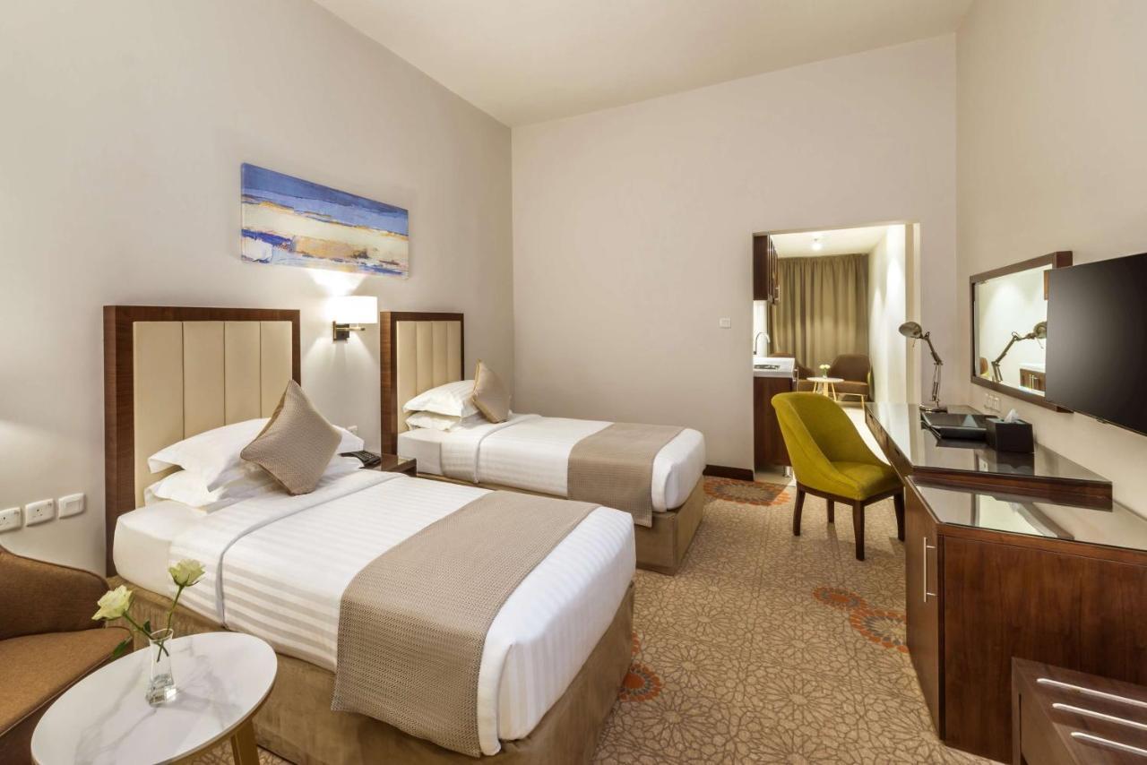 Best Western Plus Al Qurayyat City Center ภายนอก รูปภาพ